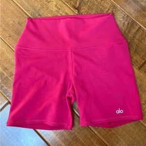 SOLD Alo Airbrush Shorts